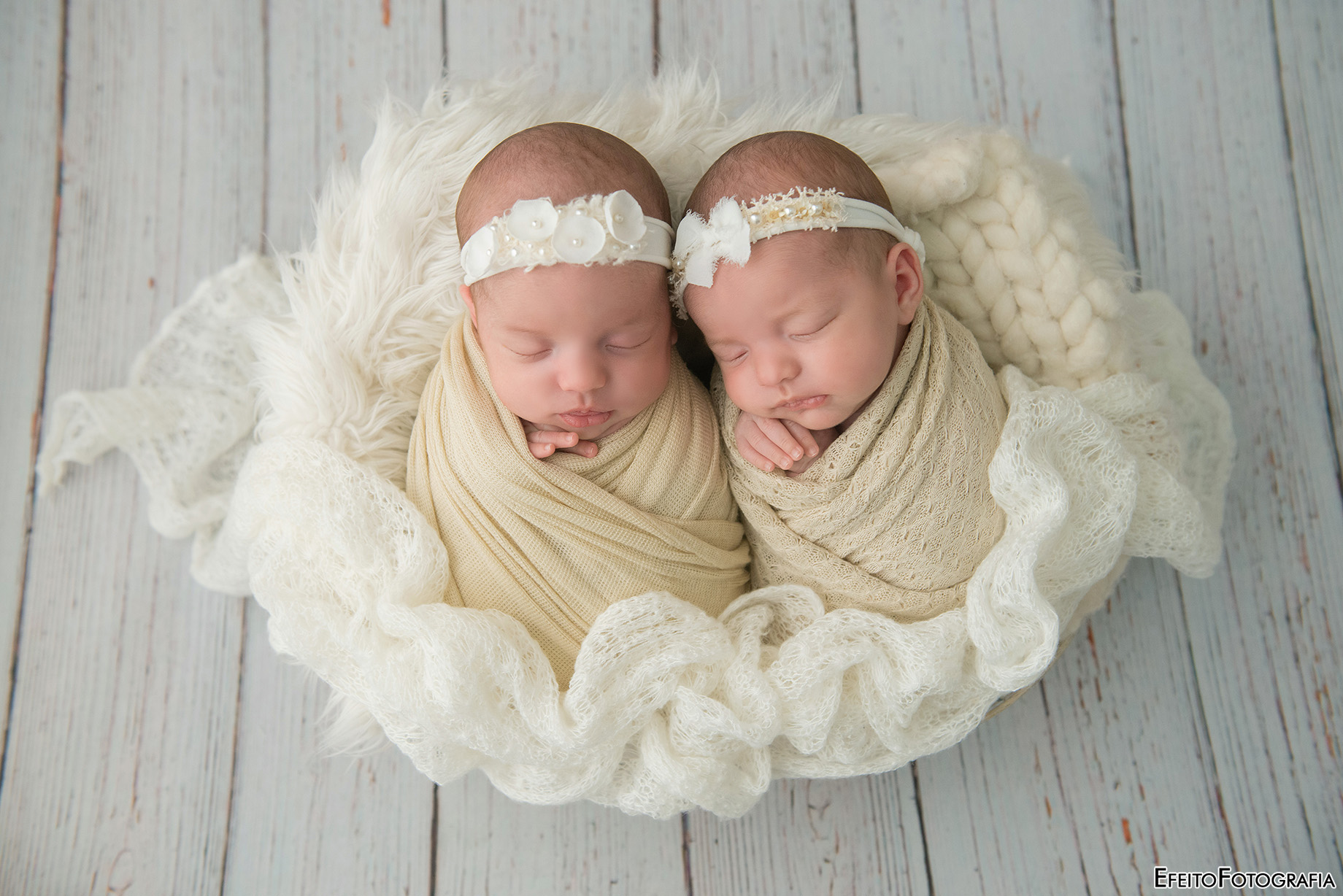 Vitória e Antonella  NEWBORN Roberta (110).jpg